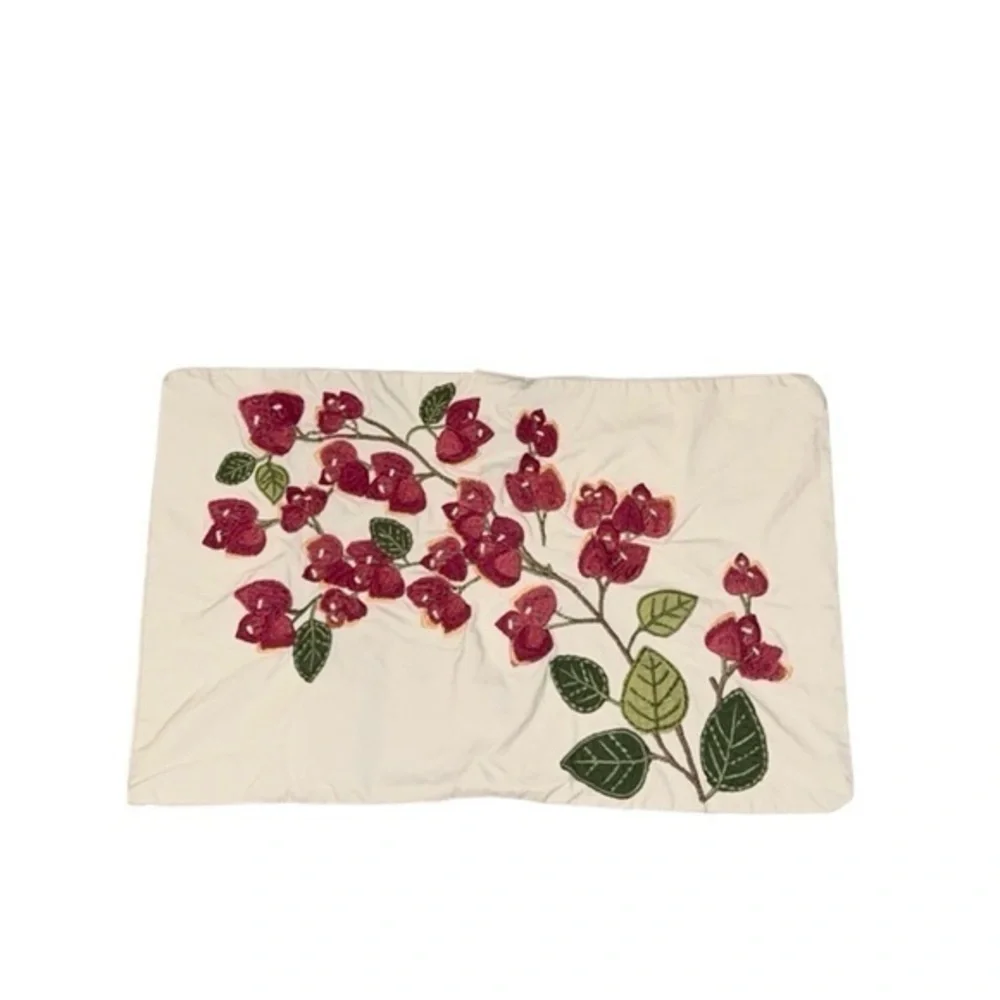 Pottery‎ Barn 100% Cotton Floral Embroidered Lumbar Pillow Cover 16x26